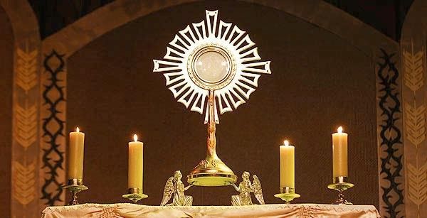 Adoration: Une demi-heure en présence de Dieu